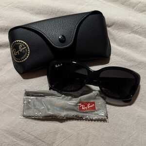Ray-Ban Jackie Ohh Women's Black Sunglasses with Case Never Worn